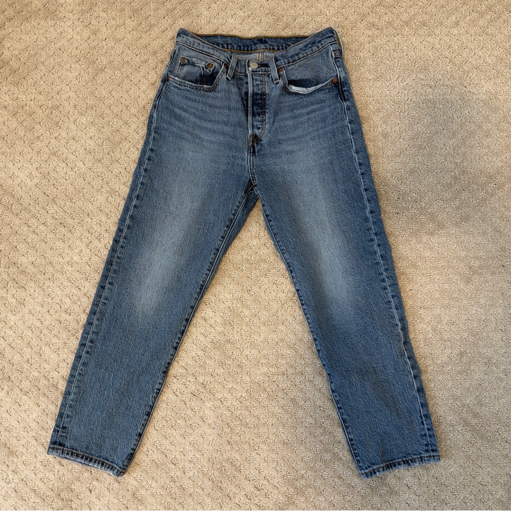 Levi's Women's Straight Leg Blue Jeans